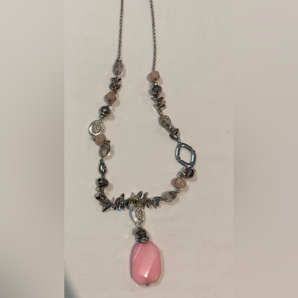 NWT Chico’s Necklace with Pink Stone - Long - Picture 1 of 3